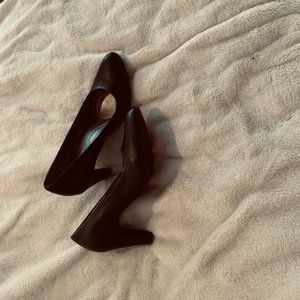 Bandolino Boterenzio Black Pumps Size 8 1/2M